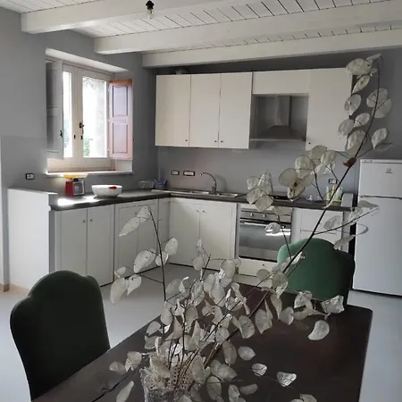 Fantastica Casa Ai Piedi Del Monte Pollino Hébergement de vacances San Lorenzo Bellizzi